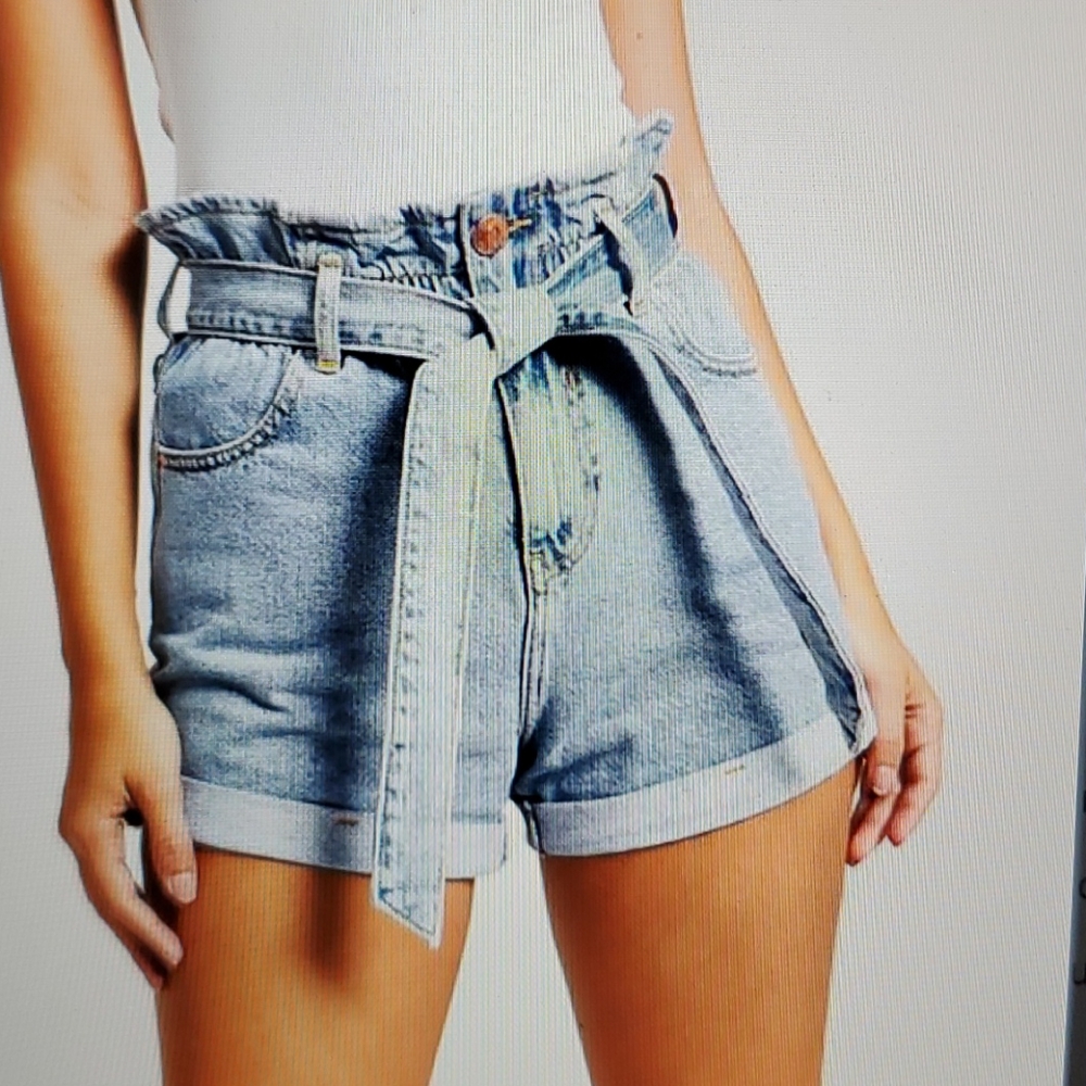 SOLD!!! Mom jean shorts